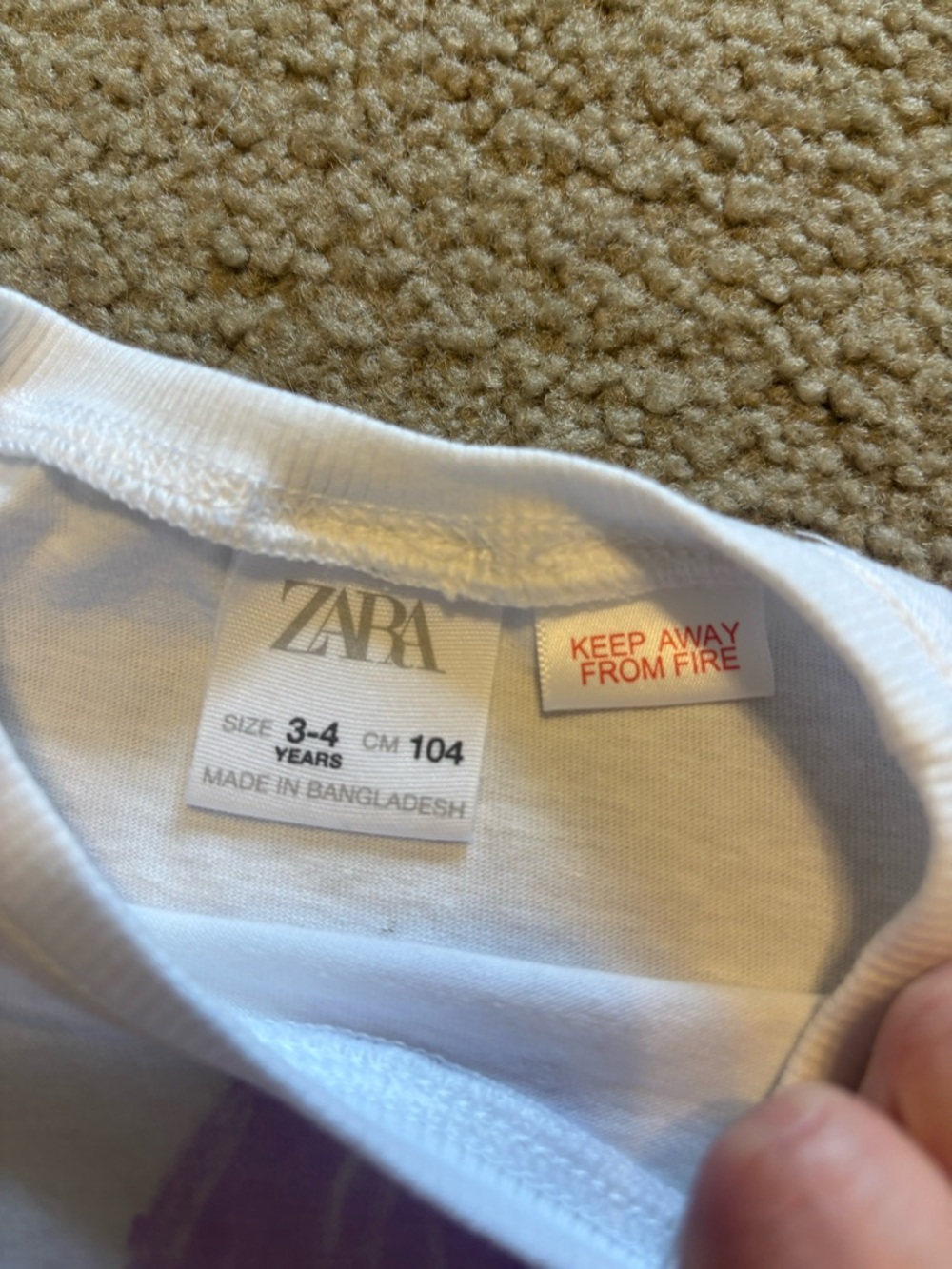 Zara kids White Tee with Purple Daisy and Neon Pink 'I Adore Flowers' Graphic - Picture 2 of 2